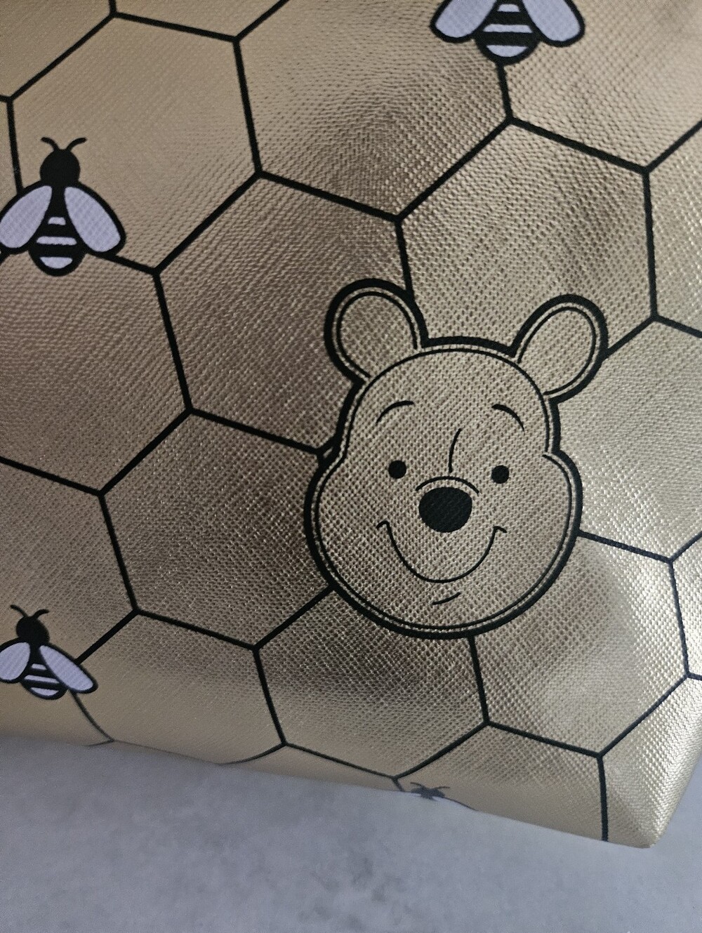 Disney Winnie The Pooh Travel Pouch - Picture 3 of 6